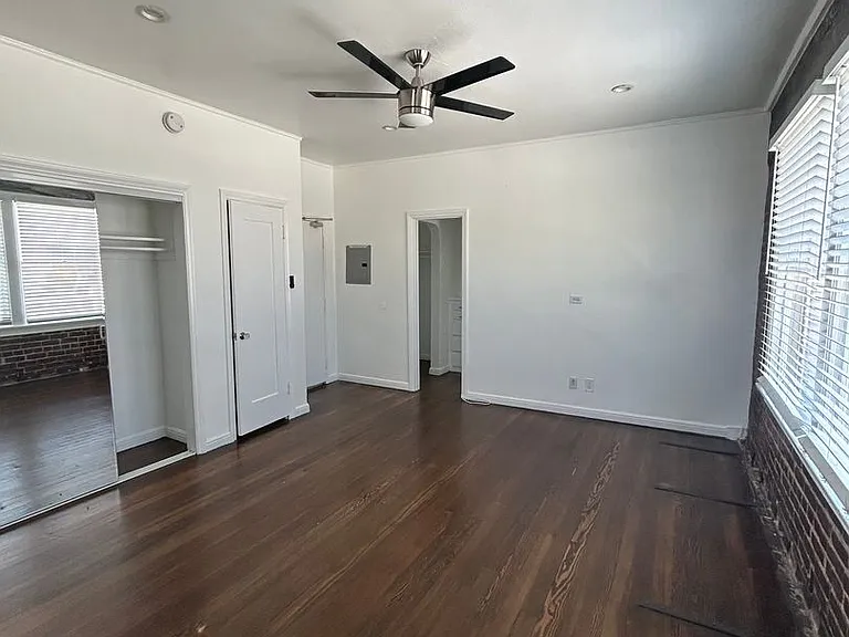 Val D' Kingsley LLC — Photo 68