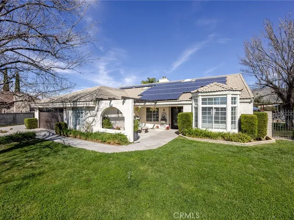 35750 Panorama Dr, Yucaipa, CA 92399