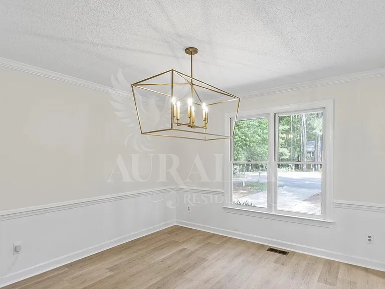623 Elmwood Ct — Photo 17