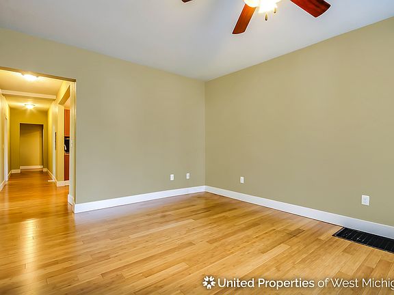 4th image of 153 National Ave SW APT 1