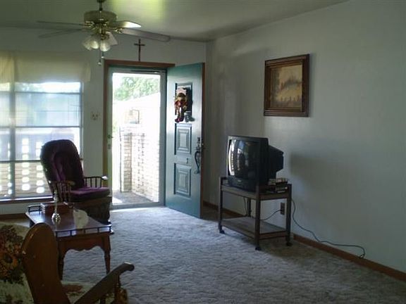 2nd image of 4101 Wentworth Ave