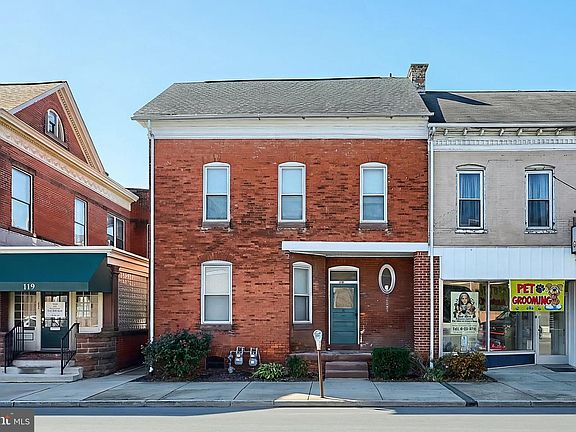 3rd image of 117 Baltimore St