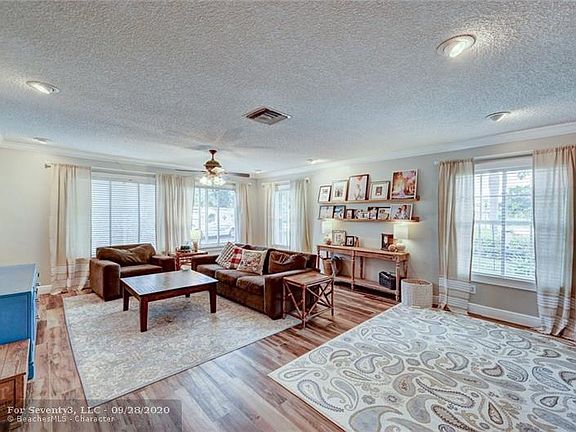 5th image of 11015 NW 28th St