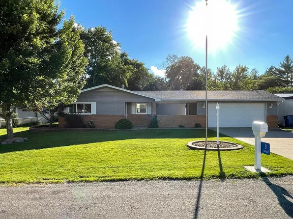9 Hilltop Dr, Streator, IL 61364