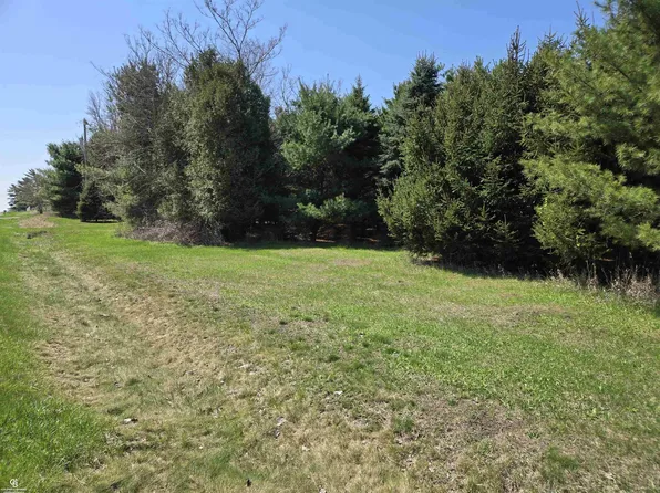 5834 Brockway Rd, Peck, MI 48466