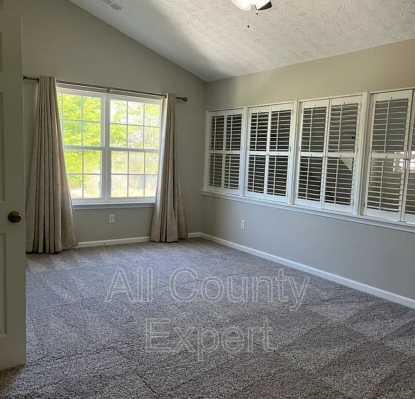 5480 Mountain Top Pl — Photo 7