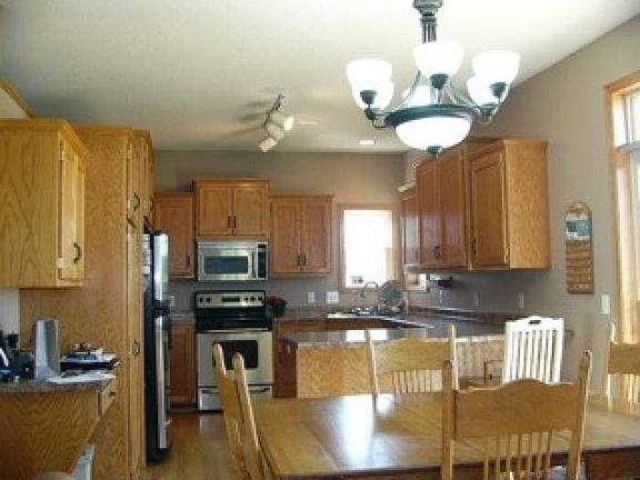 Informal dining/kitchen