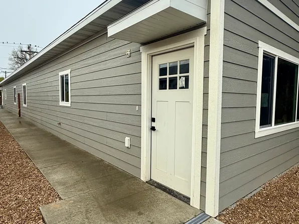 722 E Burkitt St #A, Sheridan, WY 82801
