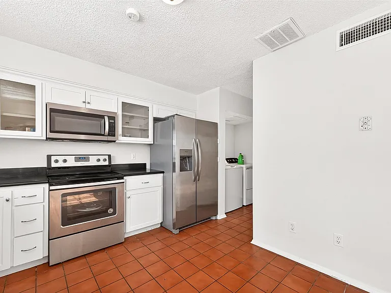 11677 Village Place Dr — Photo 18