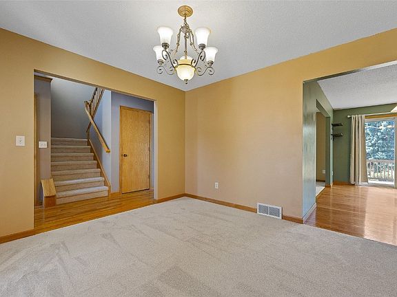 5th image of 2050 Newcastle Rd