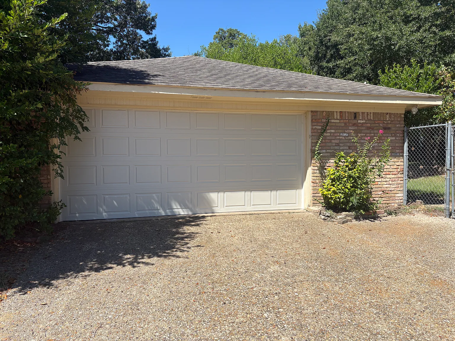 3 bed, 1804 sqft, $1,950 — Photo 2