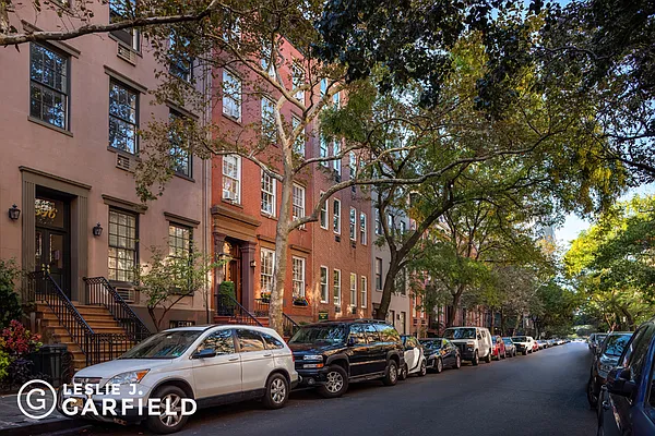 Sold by Leslie J. Garfield | media 1