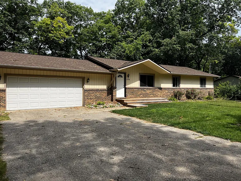 11816 Highridge Dr — Photo 37