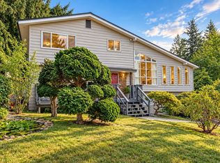 4898 Sunshine Coast Hwy, Sechelt, BC V7Z 0B7