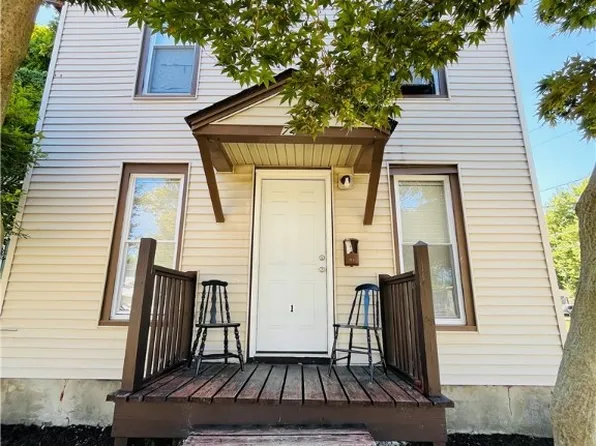 74 Swan St, Geneva, OH 44041