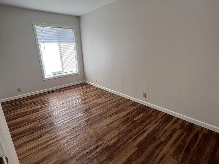 17 E Blaine St — Photo 26