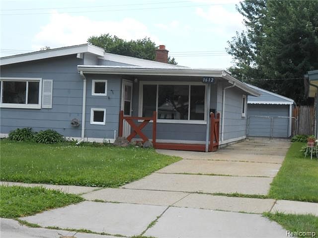 1st image of 1612 E Harry Ave