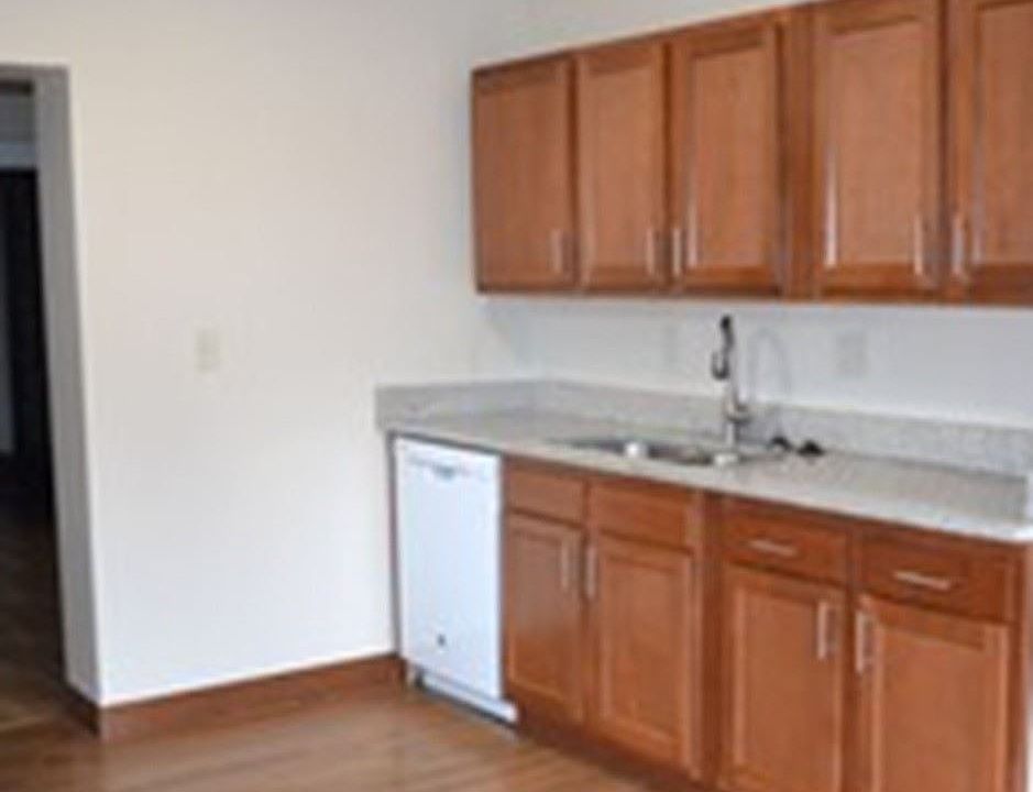 2nd image of 196 13th Ave #196-2-2