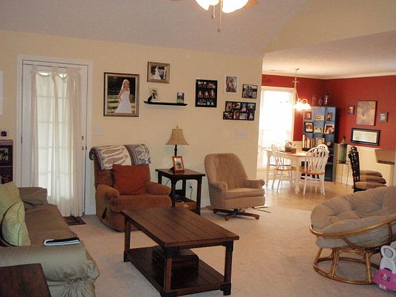 4th image of 226 Lee Road 2086