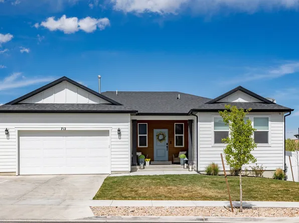 712 W Blue Mountain Dr, Saratoga Springs, UT 84045