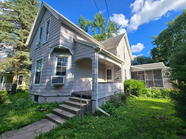505 E Boston Ave, Monmouth, IL 61462