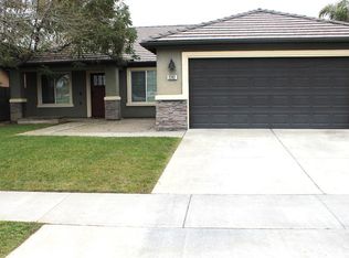 2262 Riesling Ave, Hanford, CA 93230