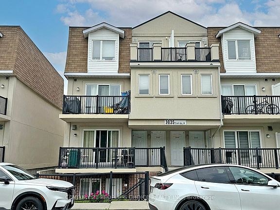 5th image of 3035 Finch Ave W #1001