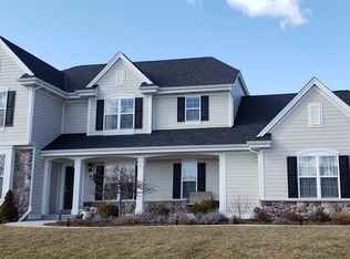 N24W27288 Arlington Ct, Pewaukee, WI 53072