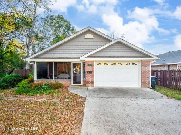 538 S Central Ave, Alexander City, AL 35010