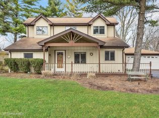 1010 W Plainfield Rd, Countryside, IL 60525