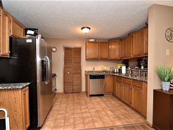 2nd image of 8619 Scenicview Dr APT 103