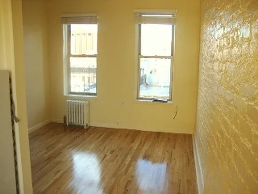 Rented by Benchmark Real Estate Group | media 53