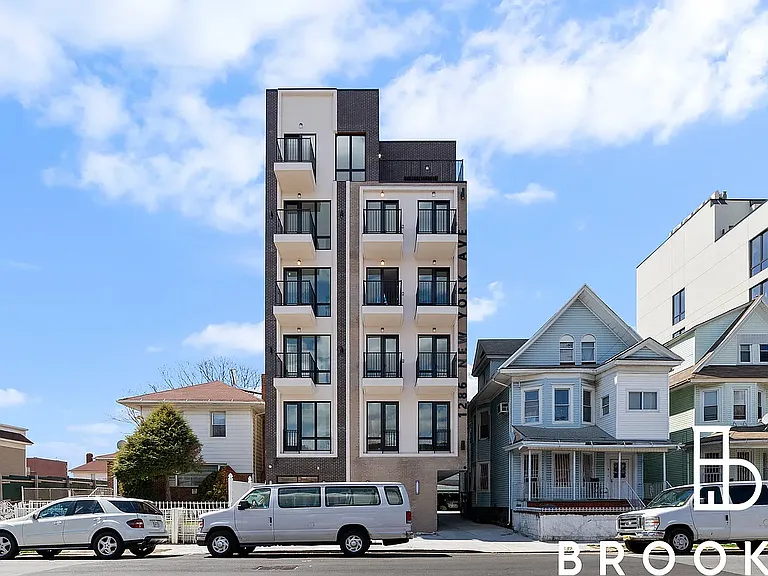 1286 New York Ave #5B — Photo 9