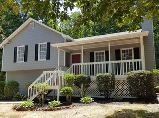 104 Deerfield Dr, Hiram, GA 30141