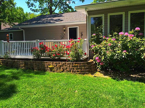 5th image of 15 Snead Ct