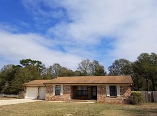 5408 Lucy Ln, Milton, FL 32570