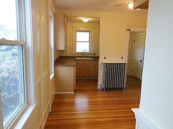 5th image of 48 Margin St #1