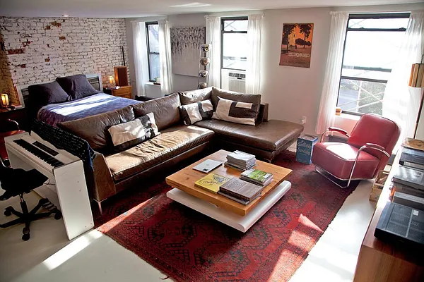 Rented by Keller Williams NYC | media 27
