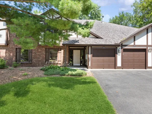 10704 Toledo Curv, Bloomington, MN 55437