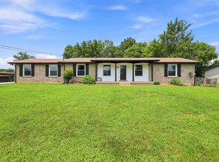 104 Lagrange Dr, Hendersonville, TN 37075