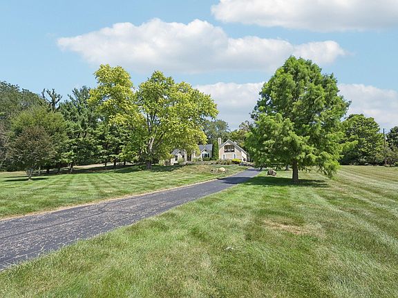 3rd image of 10669 Riverside Dr