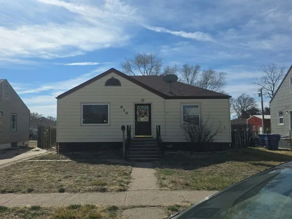 610 W 6th St, Ogallala, NE 69153