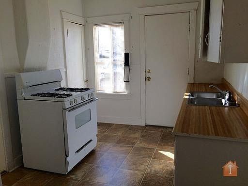 5th image of 511 San Juan Pl APT B