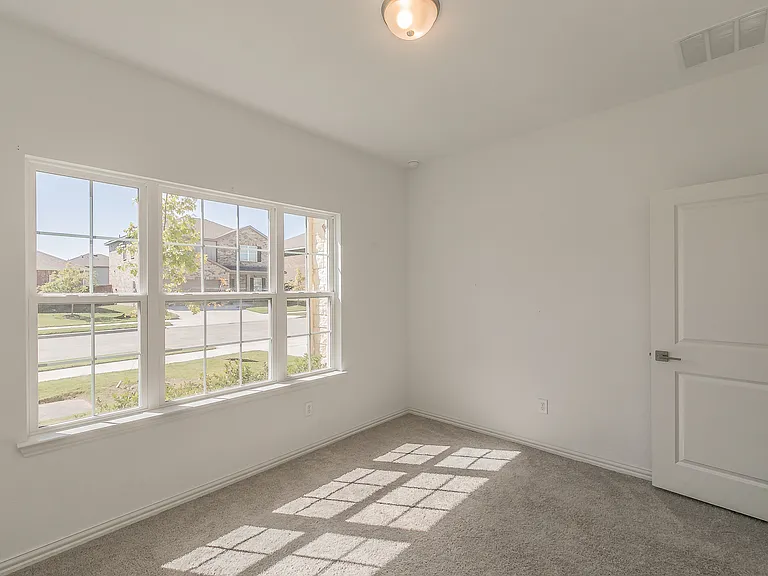 1504 Escondido Dr — Photo 10