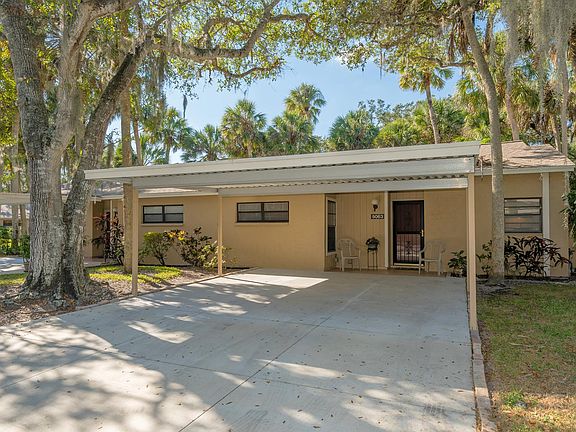 3rd image of 5063 Village Gardens Dr