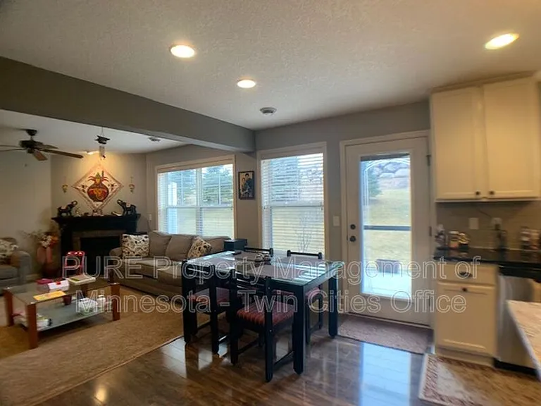 3467 Chestnut Ln — Photo 8