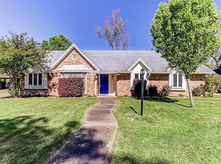 8119 Glenloch Dr, Houston, TX 77061