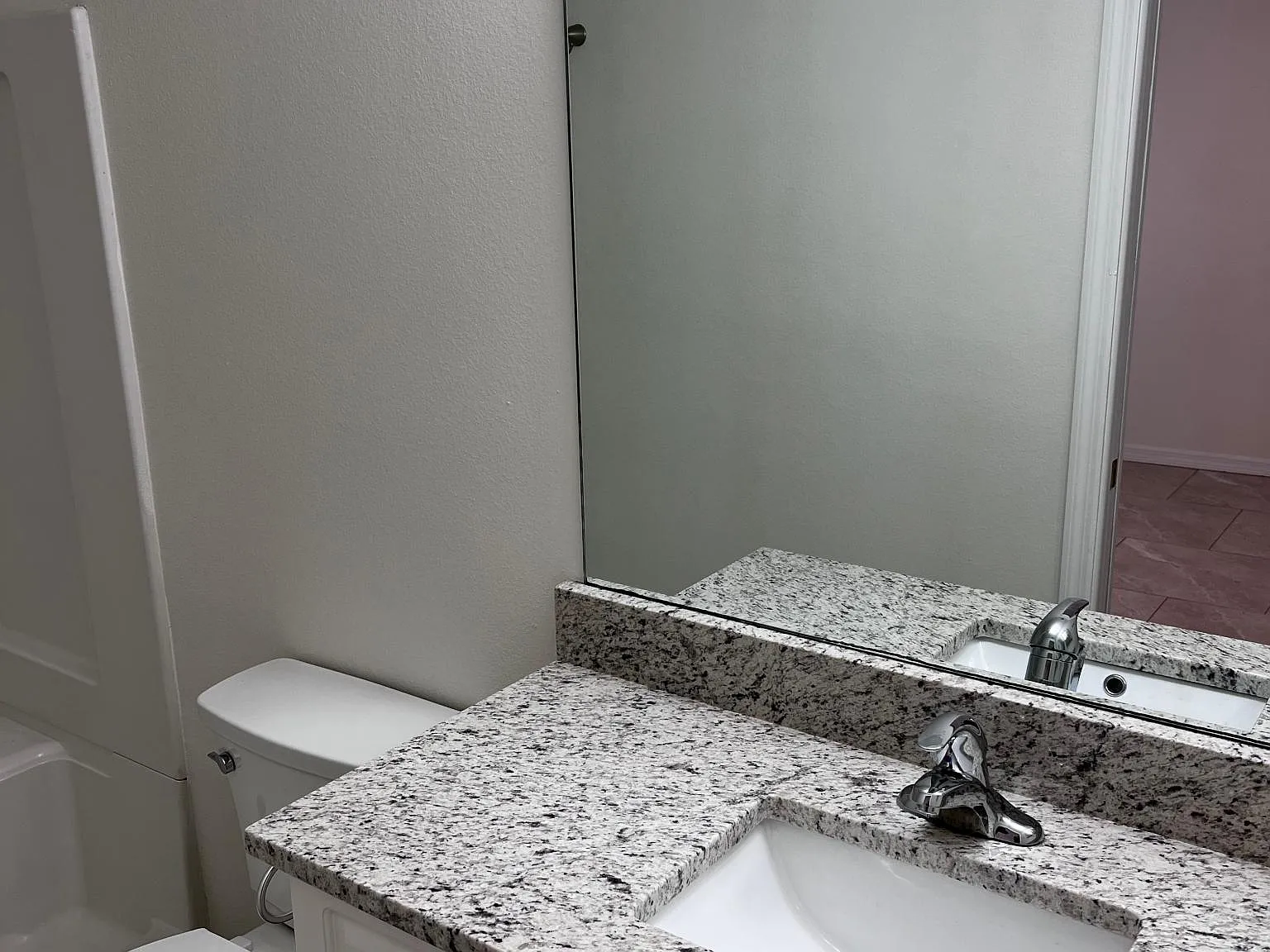 2 bed, 980 sqft, $1,650 — Photo 4