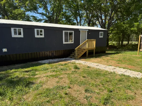 23 S Charles Dr, Greenville, SC 29605