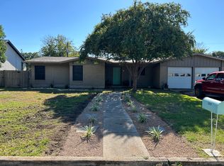 209 Beechwood Ave, Universal City, TX 78148